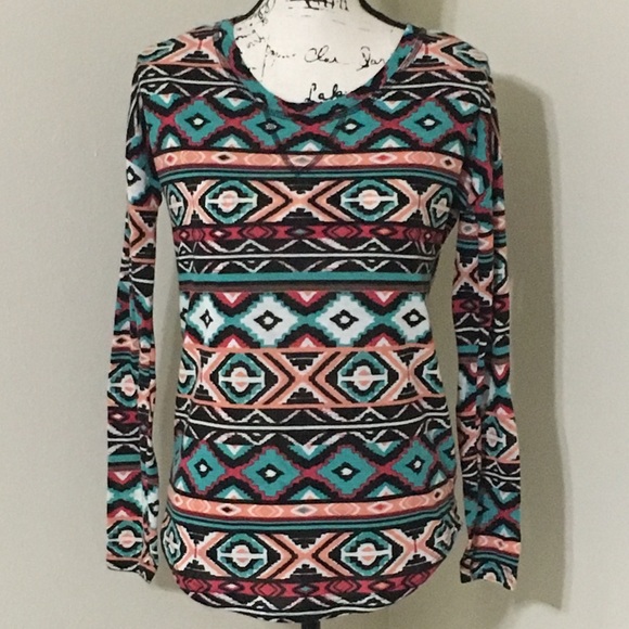 Rue21 Tops - EUC ‼️BUNDLE WITH ANOTHER ITEM & PAY ONLY $7‼️